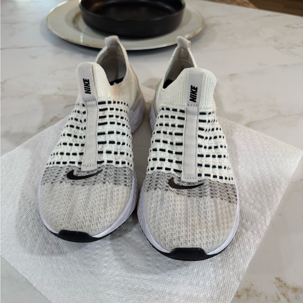 Nike Black and White Knit Running Shoes
